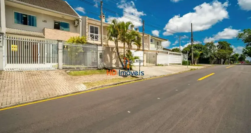 Sobrado à venda, 154 m², hidromassagem, quintal por R$ 698.000 - Jardim das Américas - Curitiba/PR
