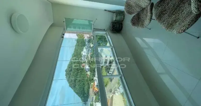 Apartamento no Edificio Porto Madeiro - Praia Brava, Itajai/SC