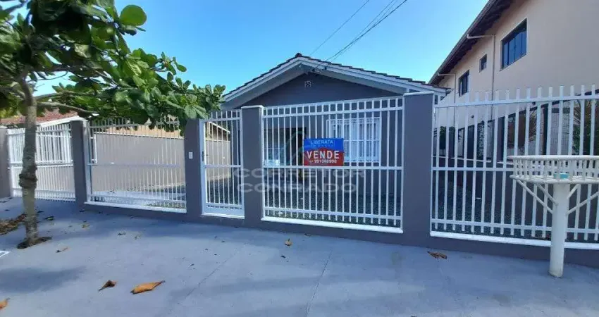 Casa com 3 quartos à venda na Rua Juiz Osvaldo Area Horn, 190, Meia Praia, Navegantes