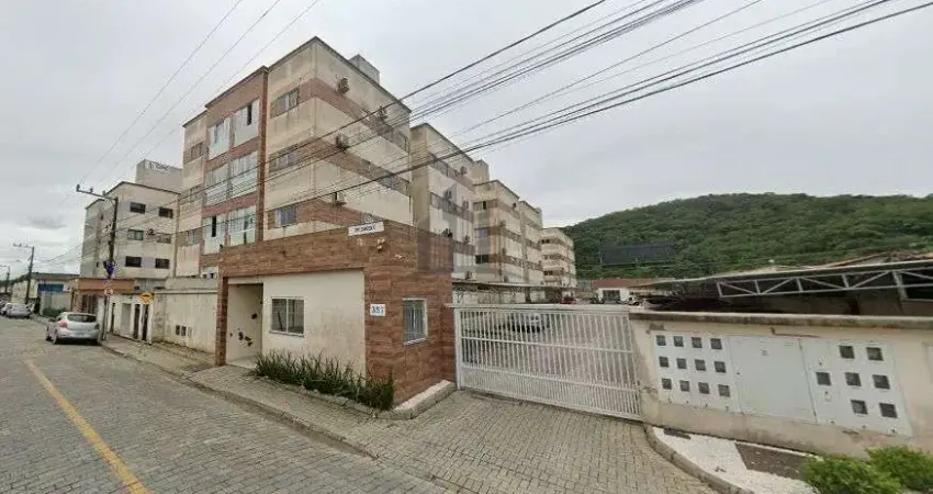 Apartamento com 2 quartos para alugar na Rua Germano Lemos, 357, Volta Grande, Navegantes