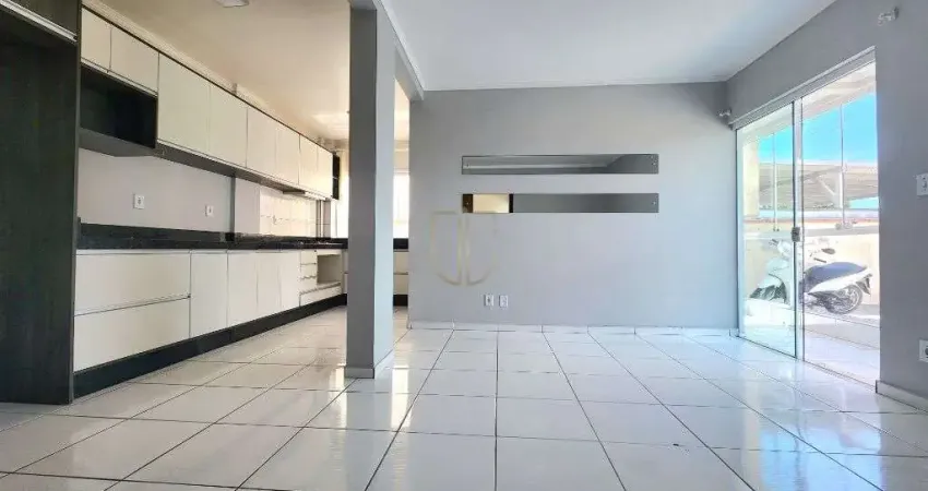 Apartamento terreo semi mobiliado no residencial laemmle com 3 quartos em navegantes sc