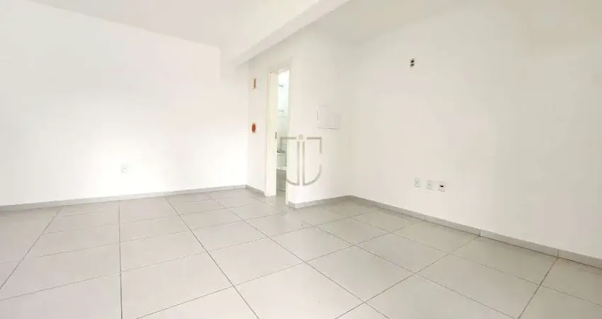 Sala comercial para alugar na Rua Vicente Honorato Coelho, 68, Centro, Navegantes