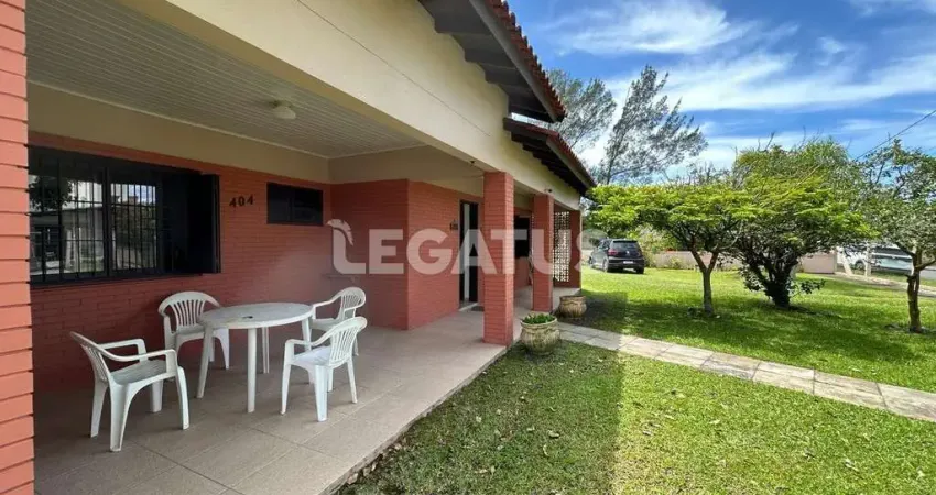 Casa com 3 quartos à venda na Independência, 404, Guarani, Capão da Canoa