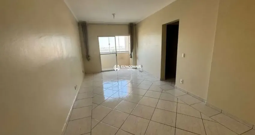 Apartamento com 2 quartos para alugar na Rua Bernardino de Campos, Centro, Indaiatuba