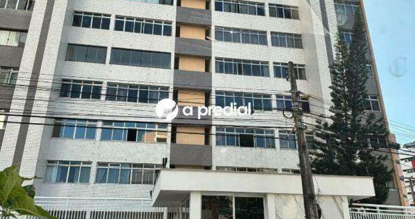 Apartamento com 3 Quartos e 5 banheiros à Venda, 188 m²