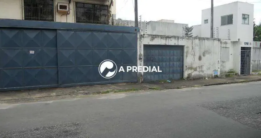 Ponto comercial com 10 salas para alugar no Parreão, Fortaleza 