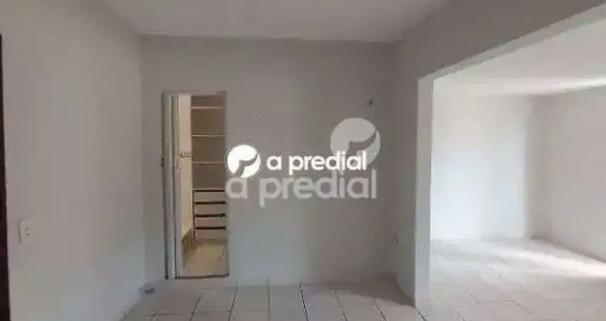 Casa com 4 quartos para alugar no Maraponga, Fortaleza