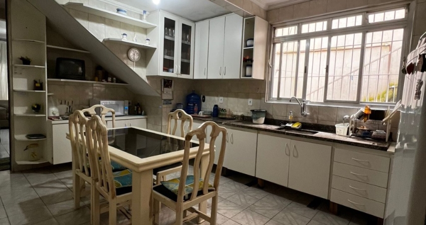 Casa com 3 quartos à venda na Rua Ari Barroso, 428, Centro, Diadema