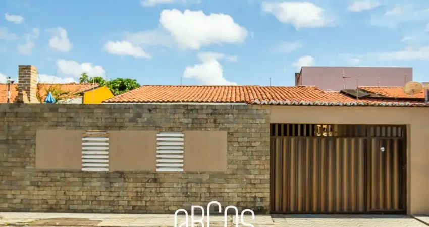Casa no Bairro Aeroporto