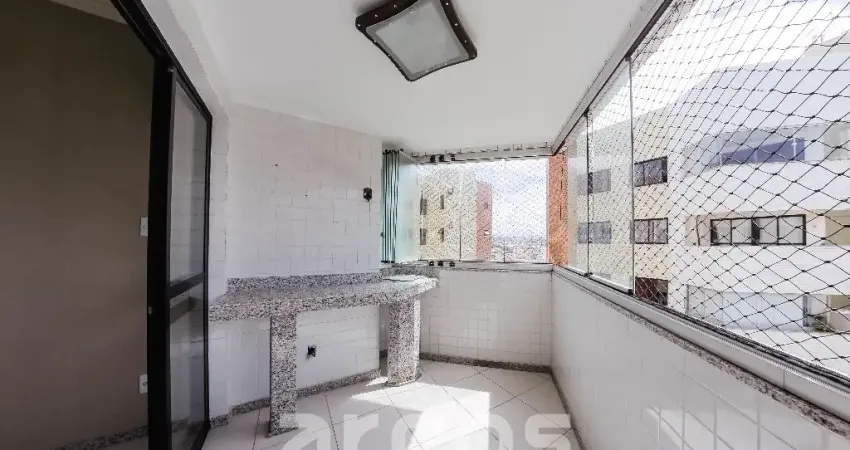 Residencial Gran Farol, Apartamento na Coroa do Meio com ¾ sendo 1 suíte, 100m² e varanda