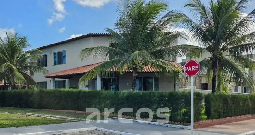 Casa no condomínio Costa Marina com 545 m², 4 quartos, sendo 2 suítes, piscina privativa e área gour
