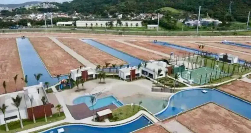 Terreno à venda na Avenida Deltaville, 1, Deltaville, Biguaçu