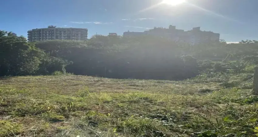 Terreno com viabilidade residencial e comercial, para construção de até 7 andares em localização privilegiada no estreito