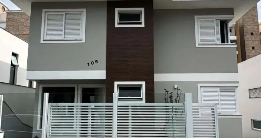 Casa com área gourmet, salão de festas com isolamento acústico e linda vista permanente para baía norte no joão paulo