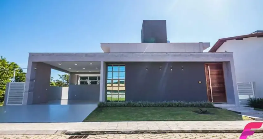 More a 7 minutos de jurerê internacional pagando apenas 1/3 do valor - casa altíssimo padrão em condomínio integrado à natureza