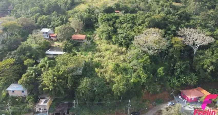 Terreno com 1500m² e vista permanente para o mar do ribeirão da ilha!!!