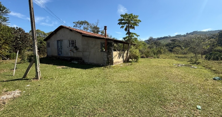 Linda chácara a venda em Jacutinga -MG