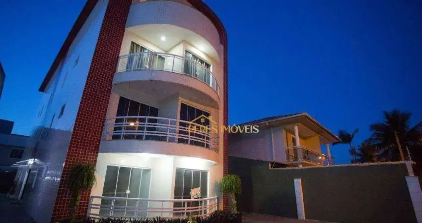 Belíssima Cobertura Triplex com vista para montanha.