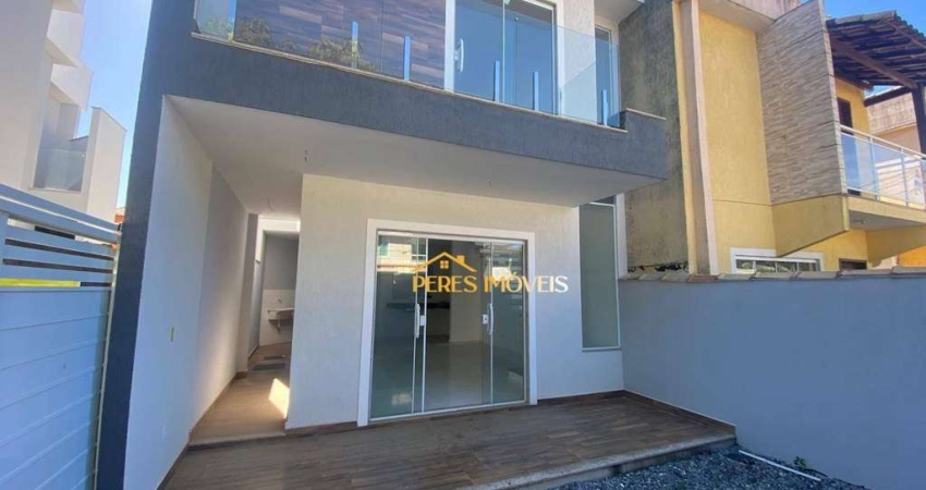 Casa com 2 dormitórios à venda, 70 m² por R$ 320.000,00 - Extensão Serramar - Rio das Ostras/RJ
