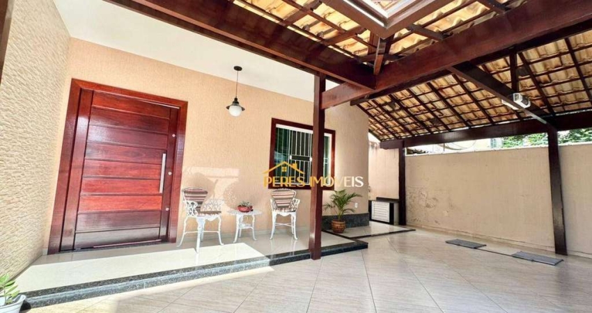 Casa com 3 dormitórios à venda, 135 m² por R$ 650.000,00 - Jardim Mariléa - Rio das Ostras/RJ