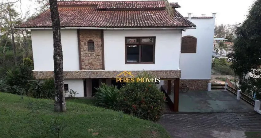Casa com 5 quartos à venda na Rua 12, Serramar, Rio das Ostras