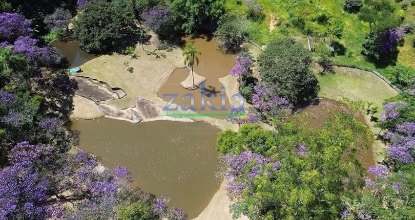 Sítio para Venda em São José dos Campos, Água Soca, 4 dormitórios, 1 suíte, 2 banheiros, 10 vagas