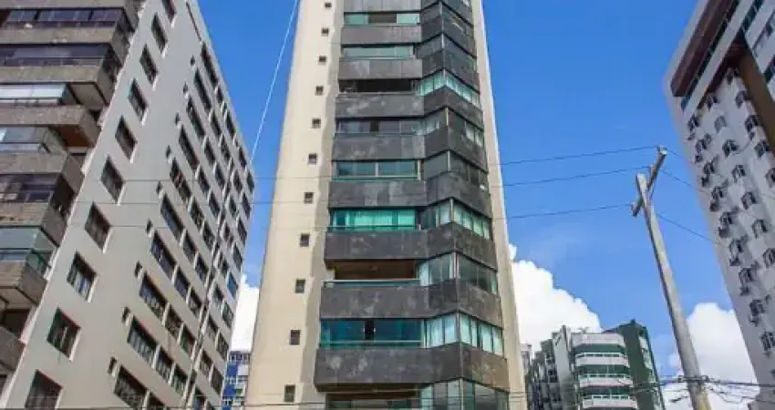 Apartamento com aproximadamente 230m2, 4 Quartos, 3  Suítes!