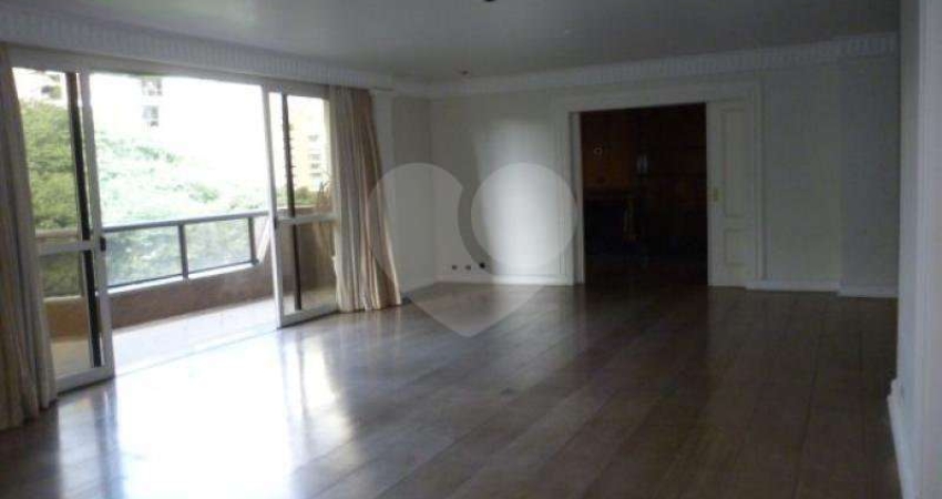 Apartamento com 4 quartos à venda em Real Parque - SP