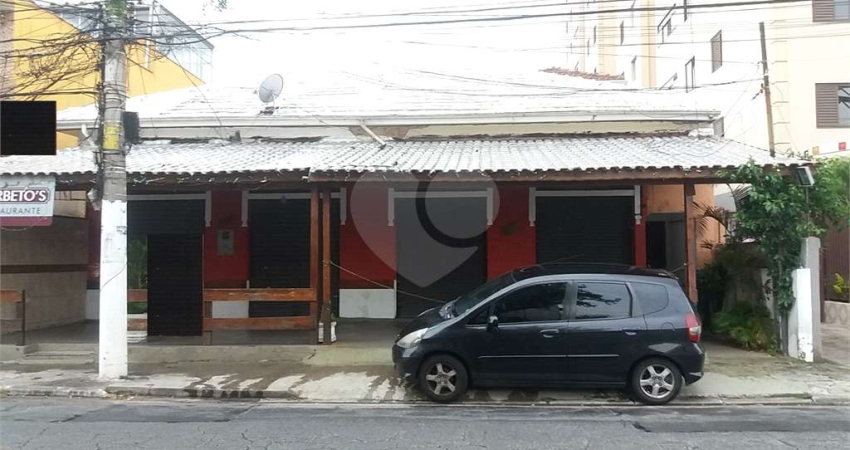 Casa com 2 quartos à venda em Chora Menino - SP