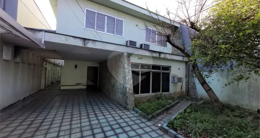 Sobrado com 10 quartos à venda em Campo Belo - SP