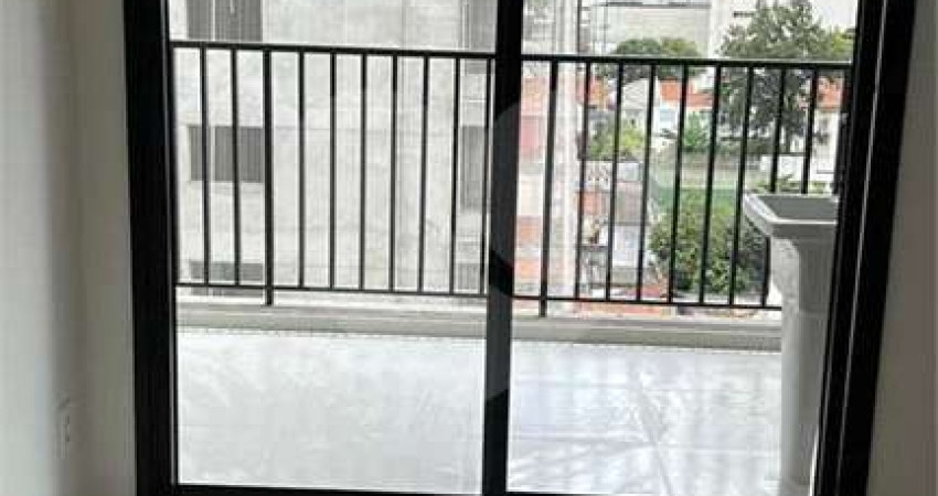 Kitnet / Stúdio à venda na Rua Alves Guimarães, Pinheiros, São Paulo