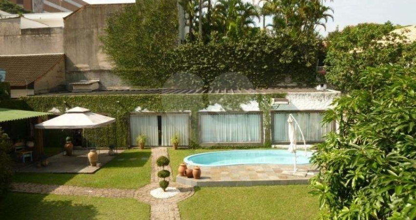 Sobrado com 3 quartos à venda em Jardim Leonor - SP