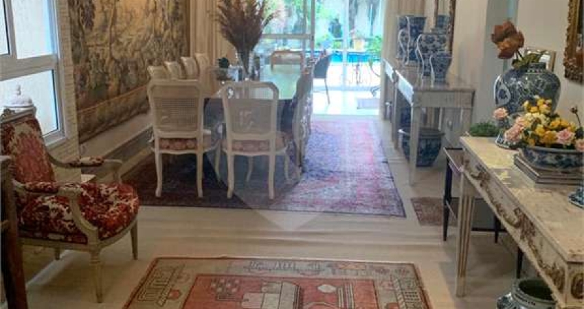 Casa com 4 quartos à venda em Jardim Prudência - SP