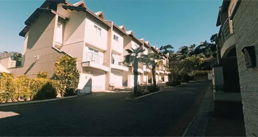 Casa em condomínio fechado com 5 quartos à venda na Avenida Senador José Ermírio de Moraes, Tremembé, São Paulo