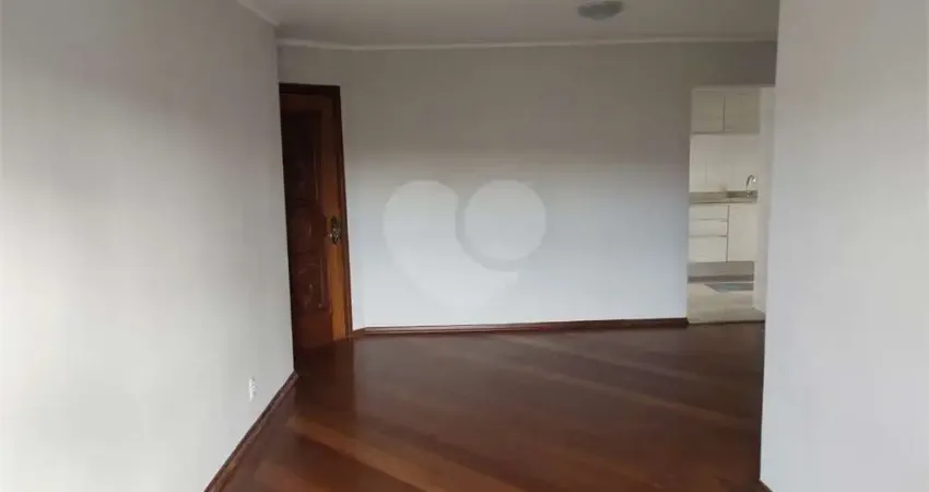 Apartamento com 3 quartos à venda em Cambuci - SP