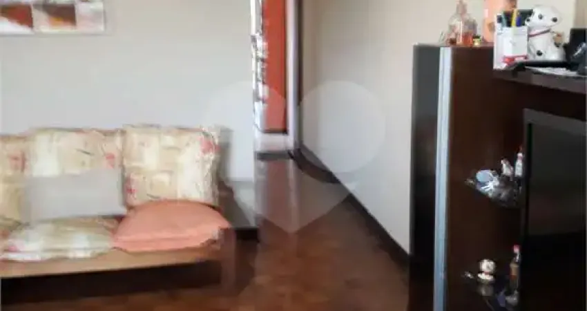 Casa com 3 quartos à venda na Rua Gama Cerqueira, Cambuci, São Paulo
