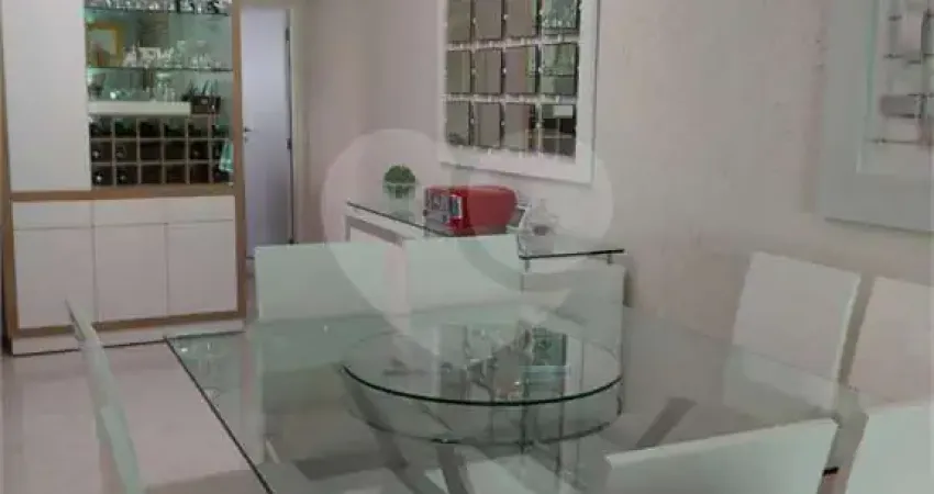 Casa com 3 quartos à venda em Vila Albertina - SP