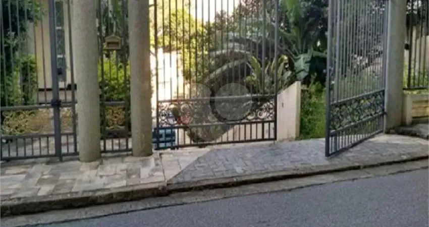 Sobrado com 6 quartos à venda em Vila Albertina - SP