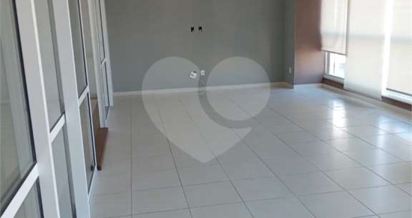 Apartamento com 3 quartos à venda em Vila Romana - SP