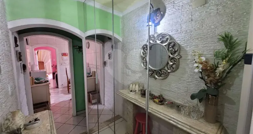Casa com 2 quartos à venda em Vila Boaçava - SP