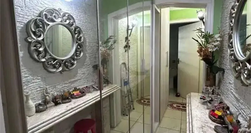 Casa com 2 quartos à venda na Rua Jurubim, Vila Boaçava, São Paulo
