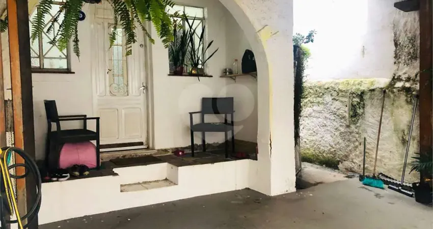 Casa com 2 quartos à venda na Rua Maria Helena, 110, Santana, São Paulo