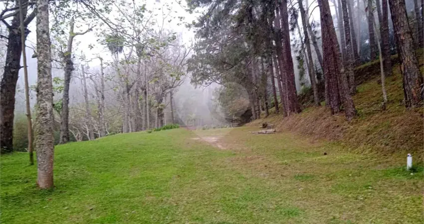 Chácara / sítio com 3 quartos à venda no Centro, São Lourenço da Serra 