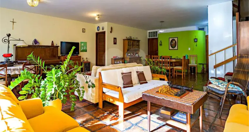 Casa com 4 quartos à venda na Adelino Alves, Chácara Santo Antônio, São Paulo