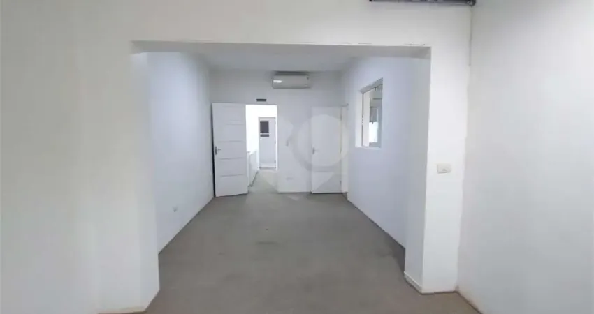 Sobrado com 2 quartos à venda ou para locação em Água Branca - SP