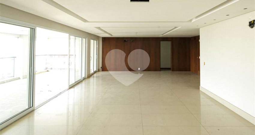 Duplex com 4 quartos à venda ou para locação em Jardim Vitória Régia - SP