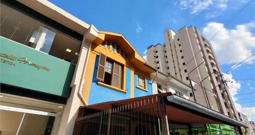 Sobrado com 3 quartos à venda ou para locação em Vila Mariana - SP
