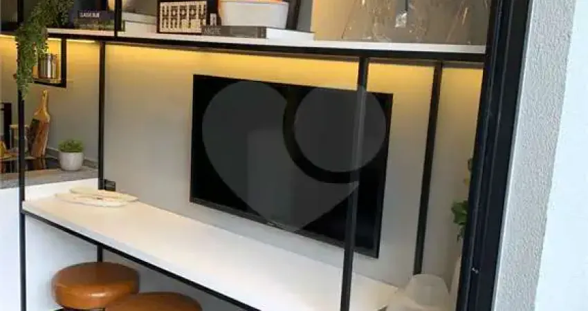 Kitnet / Stúdio à venda na Rua Cardeal Arcoverde, Pinheiros, São Paulo