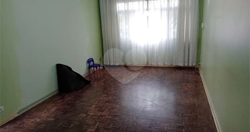 Sobrado com 3 quartos à venda em Bosque Da Saúde - SP