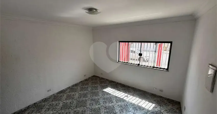 Sobrado com 3 quartos à venda em Vila Carrão - SP
